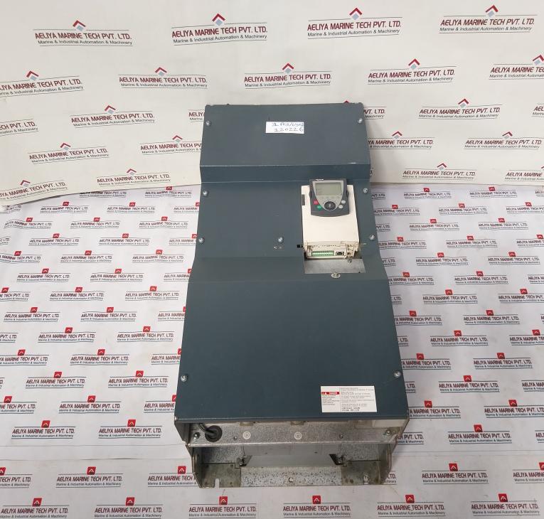Schneider Electric Telemecanique Atv61hc22n4d Speed Drive 94v-0