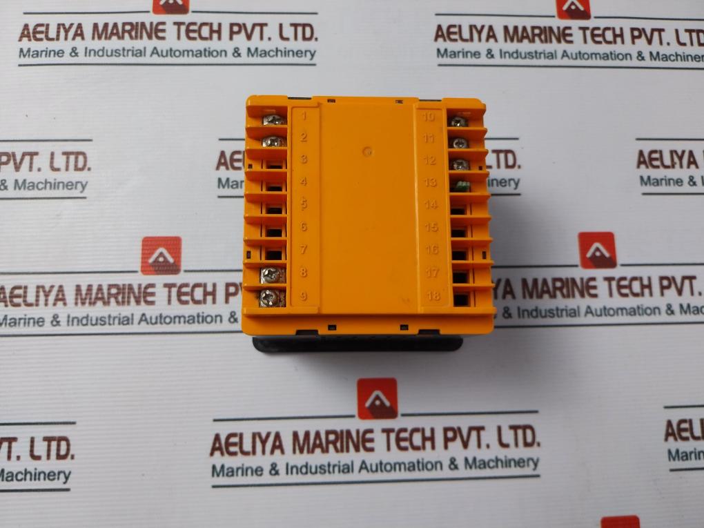 Selec Tc303 Digital Temperature Controller 12v Dc @ 50ma - Image 4