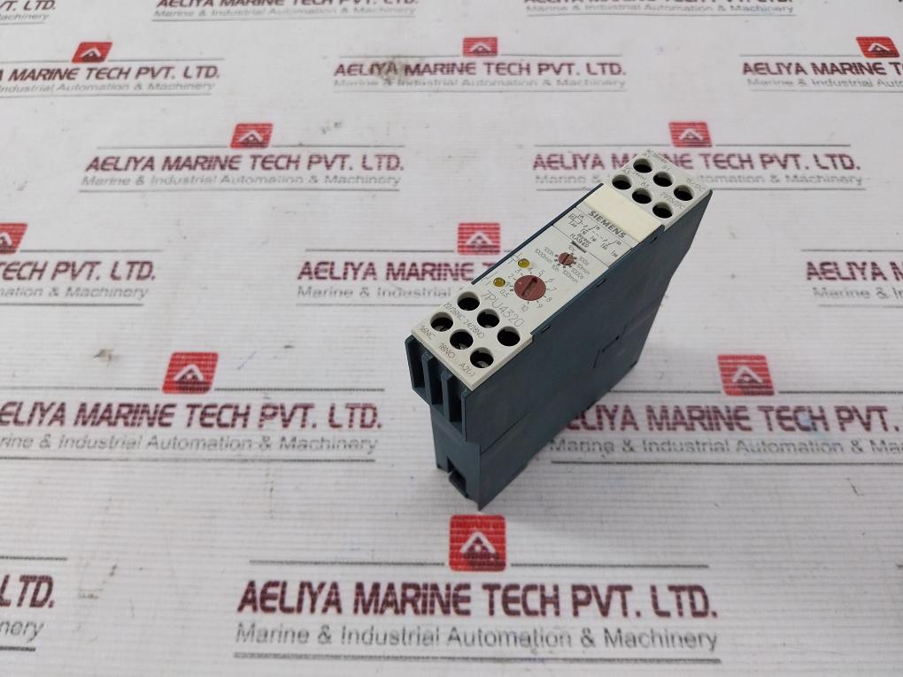 Siemens 7pu4320-2bn20 Timing Relay 240v - Image 3