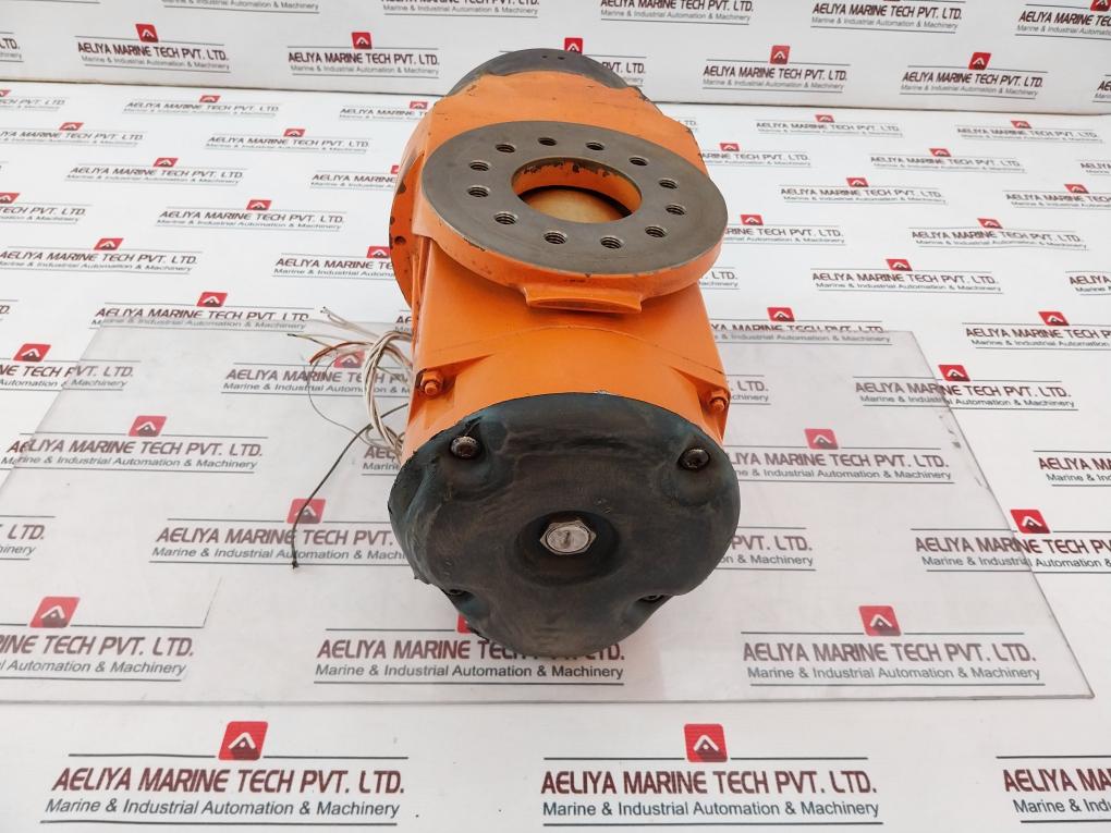 Siemens Abb 1ft3070-5az21-9-z S13 Servo Motor 134v - Image 4