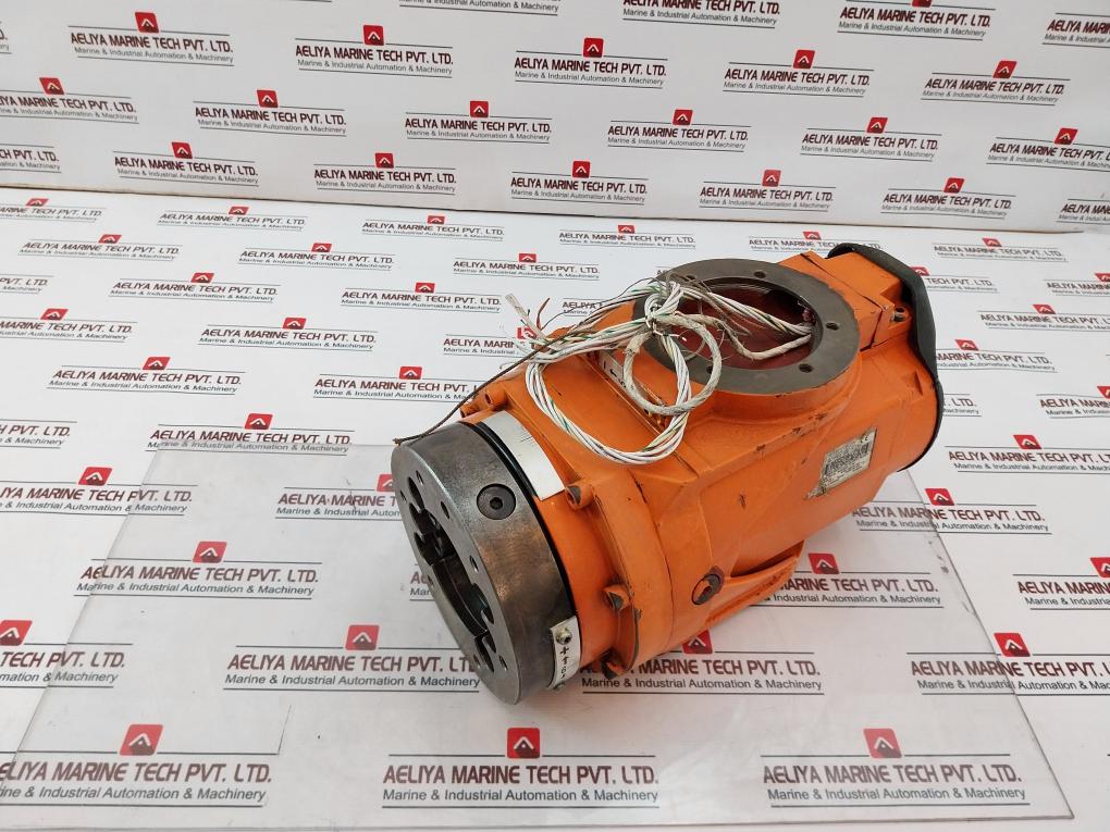 Siemens Abb 1ft3070-5az21-9-z S13 Servo Motor 134v - Image 3