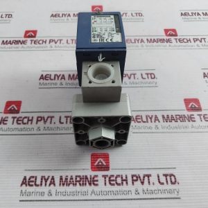 Telemecanique Xmlcm02v2s11 Pressure Switch 240v
