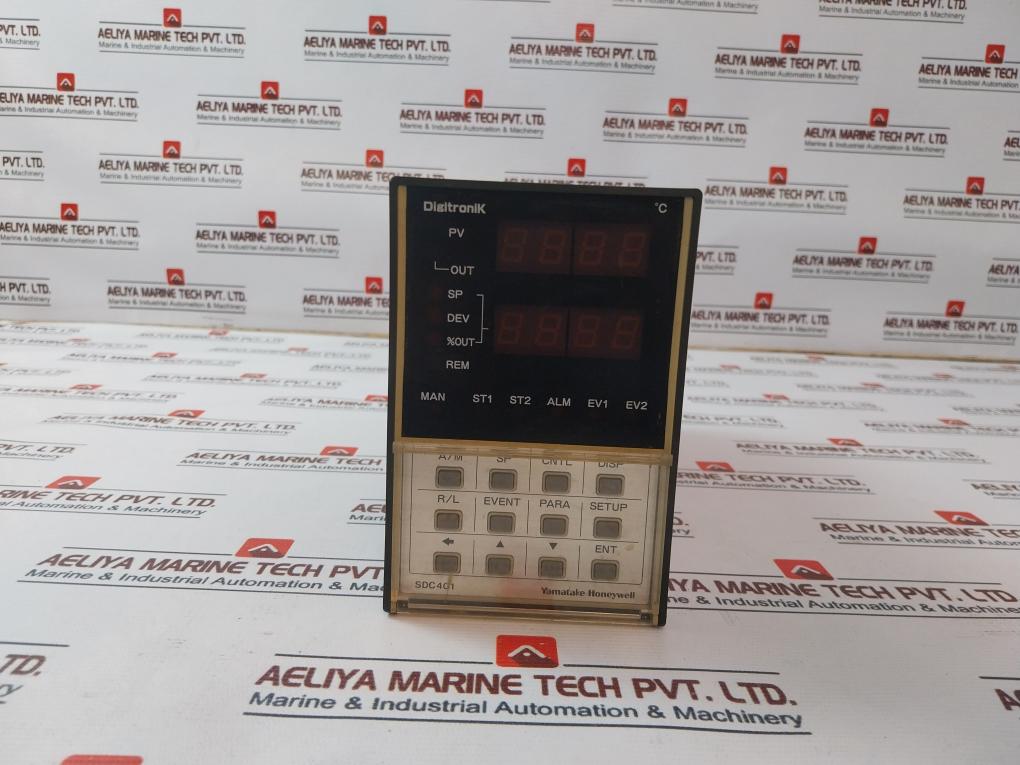 Yamatake-honeywell Sdc401 Digital Indicating Temperature Controller
