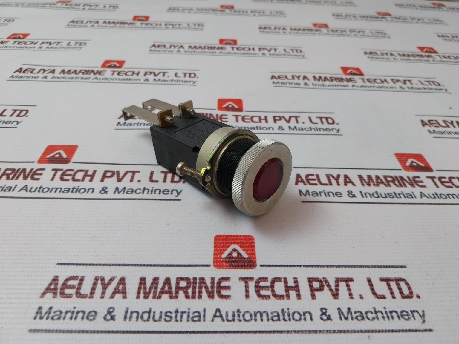 Elan Gk Signaling Lamp 250v Aeliya Marine