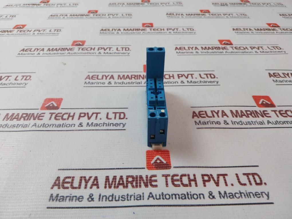 Finder 95.05 Relay Socket 250v