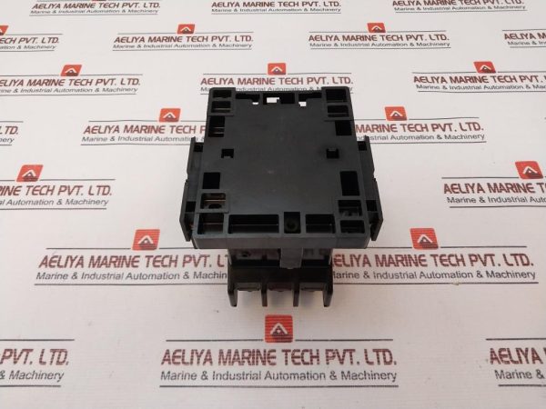 Fuji Electric Sc-2sn Magnetic Contactor 440v - Image 4