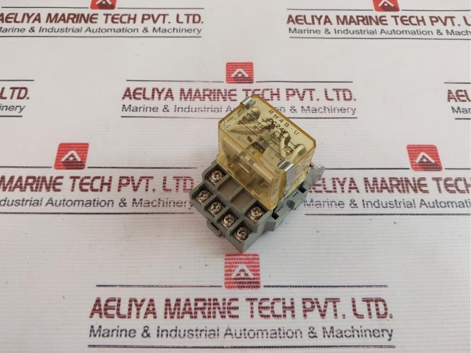 Idec Rh4b-u Relay With Socket 240v - Image 3