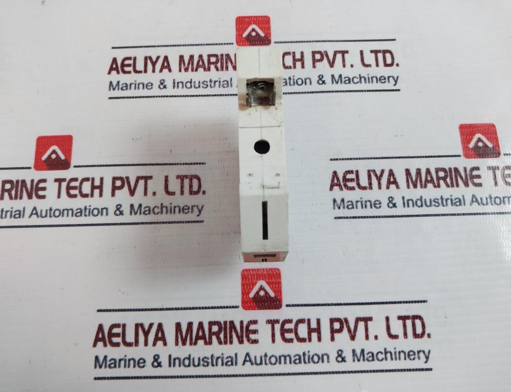 Monnic Mt1038 Fuse Holder 500v - Image 4