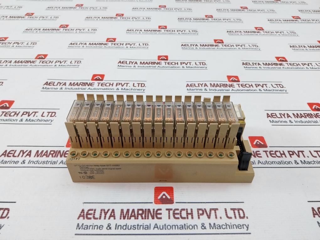 Omron G7tc-oc16 Relay Terminal 24vdc