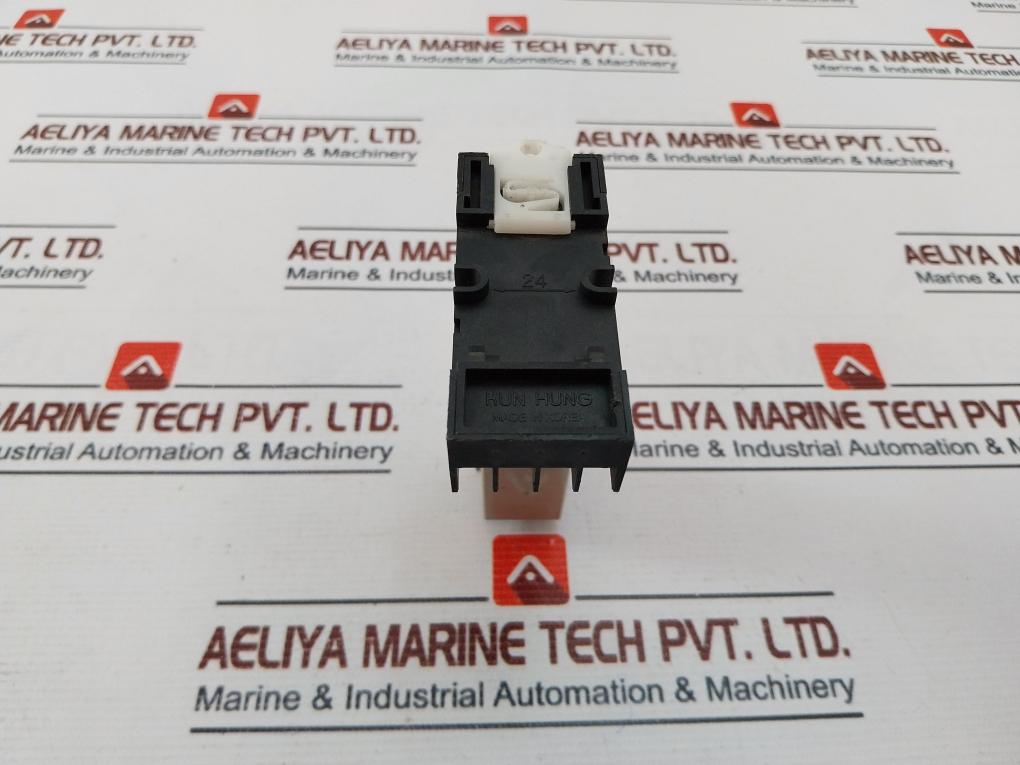 Omron H3y-2 Timer Relay 230v - Image 4