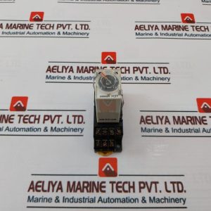 Omron H3y-4 Timer With Base 100v