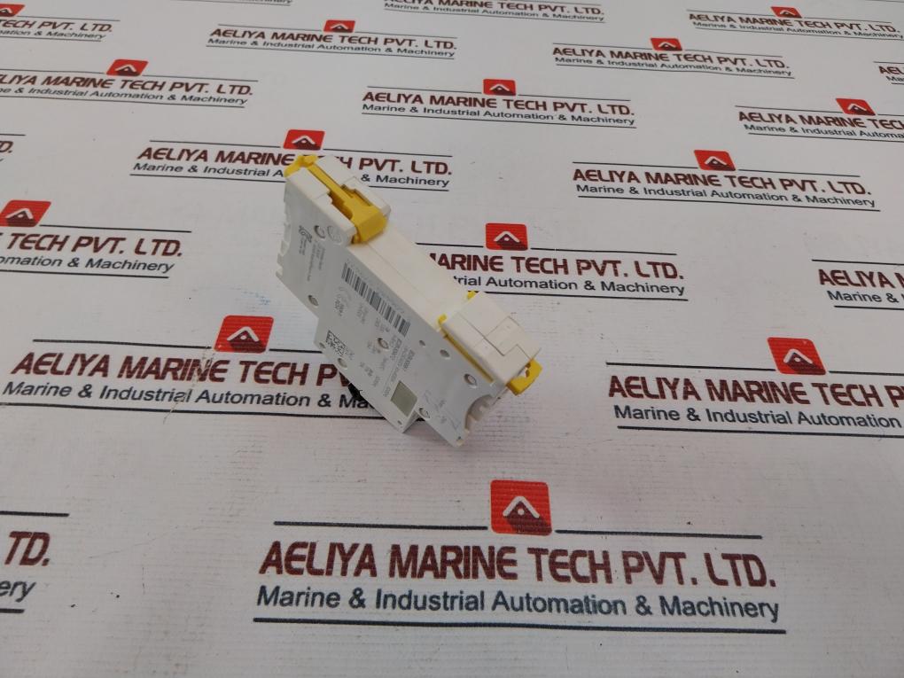 Schneider Electric A9f74116 Miniature Circuit Breaker 400v - Image 4