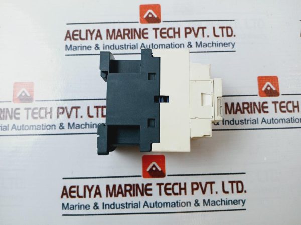 Schneider Electric Cad32m7 Contactor Control Relay - Aeliya Marine