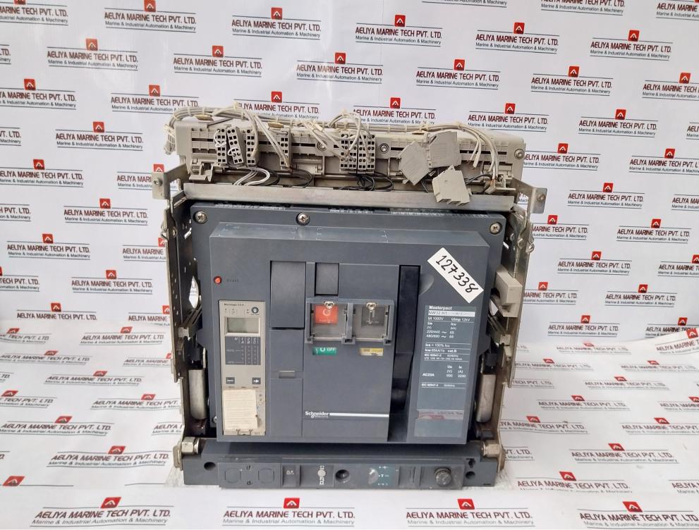 Schneider Electric Nw32 H1 Micrologic 5.0a 3200a Circuit Breaker