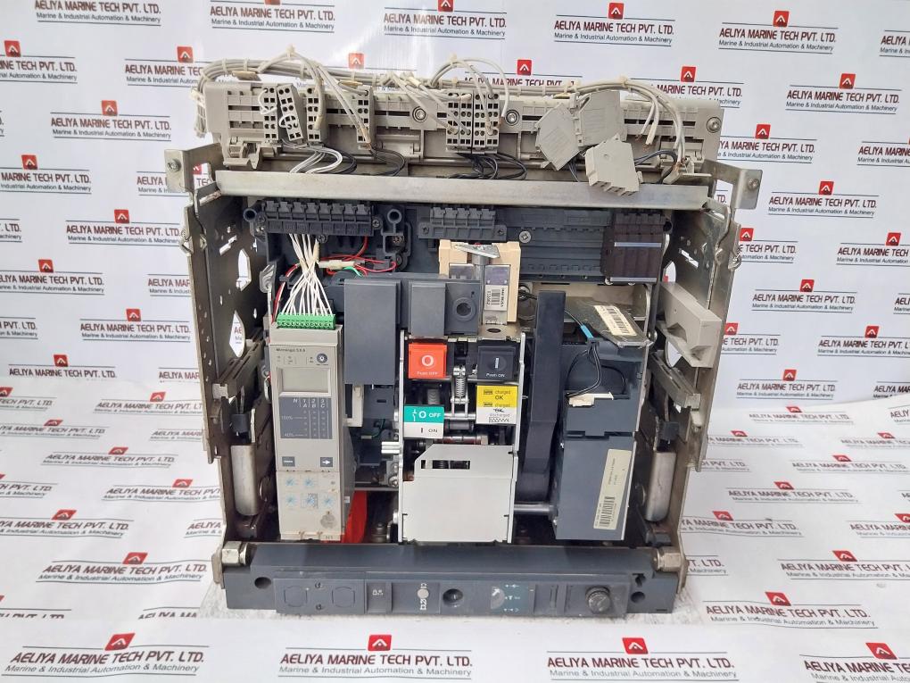 Schneider Electric Nw32 H1 Micrologic 5.0a 3200a Circuit Breaker - Image 3