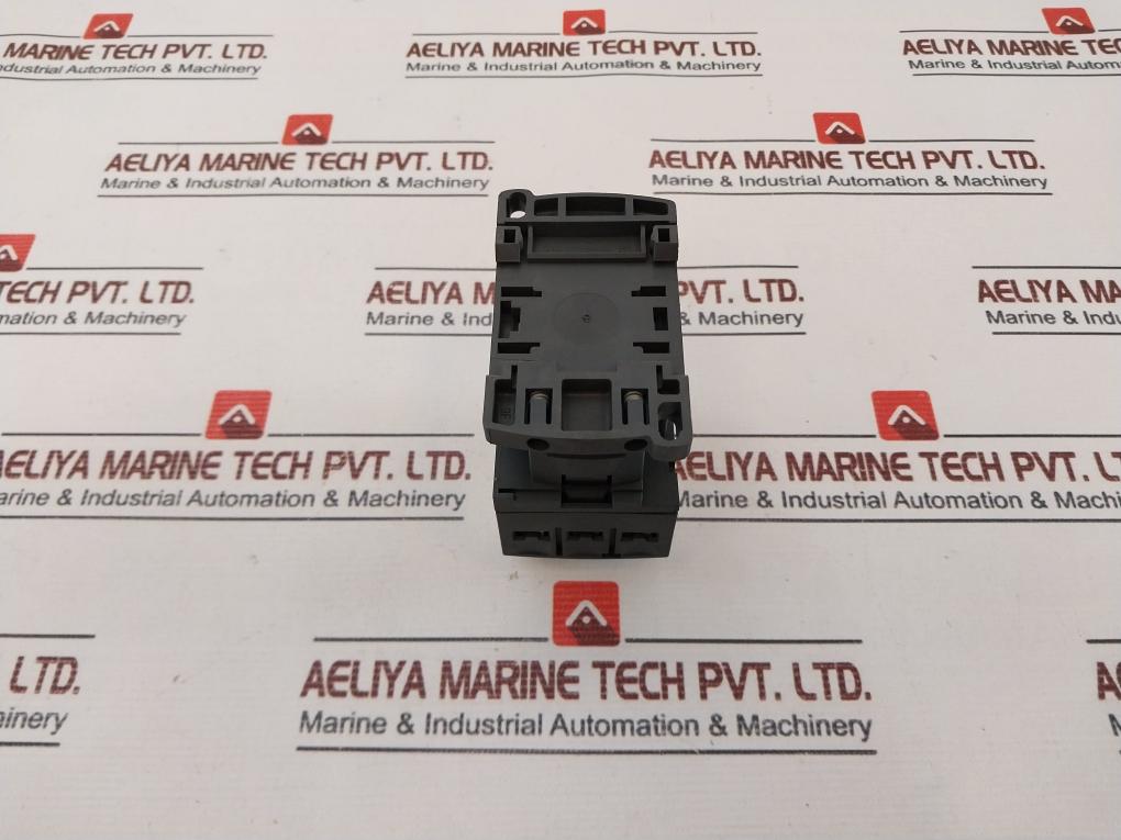 Schneider Electric Telemecanique Lc1d12 Contactor 690v - Image 4