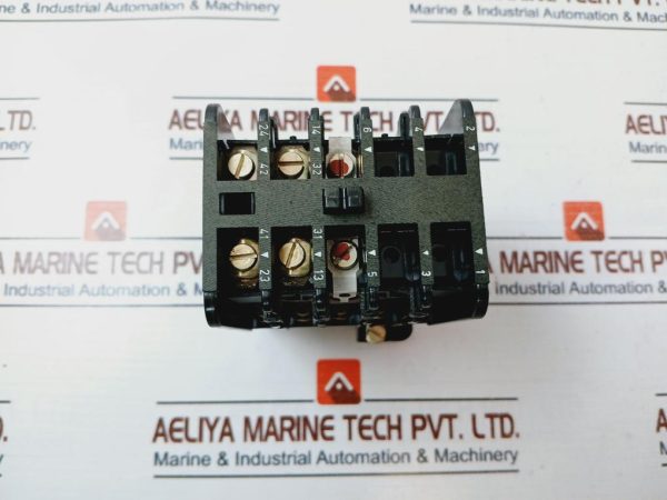 Siemens 3 Ta 21 12-5a Contactor