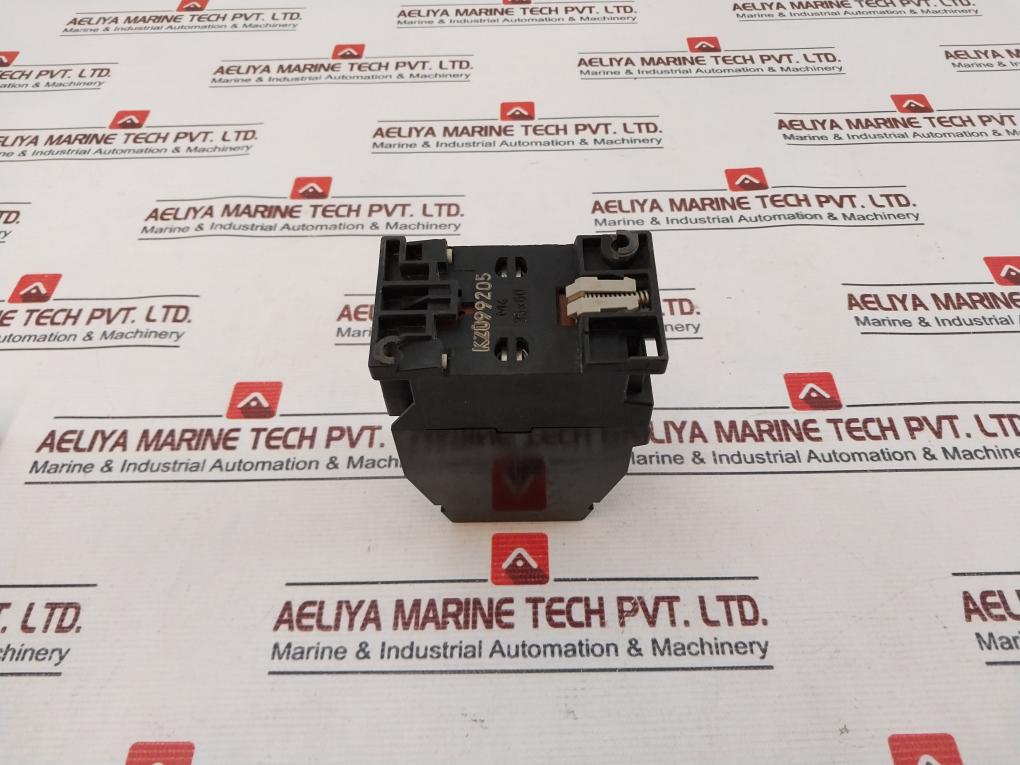 Siemens 3tb41 17-0a Contactor 500v - Image 4