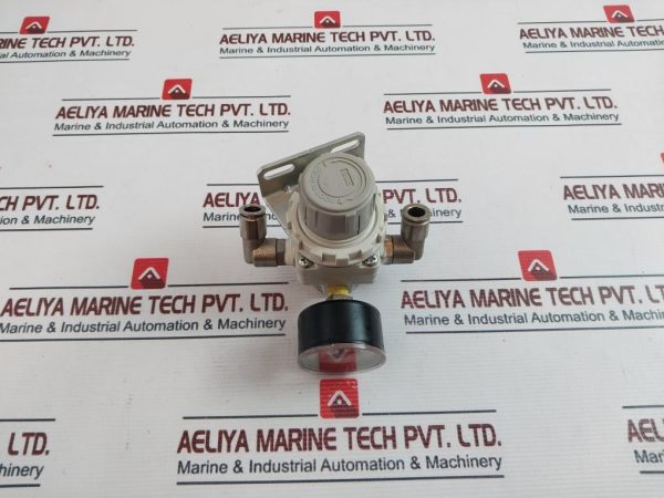 Smc Ar20-02bg1-a Pressure Regulator With Gauge 0-10 Kgcm2