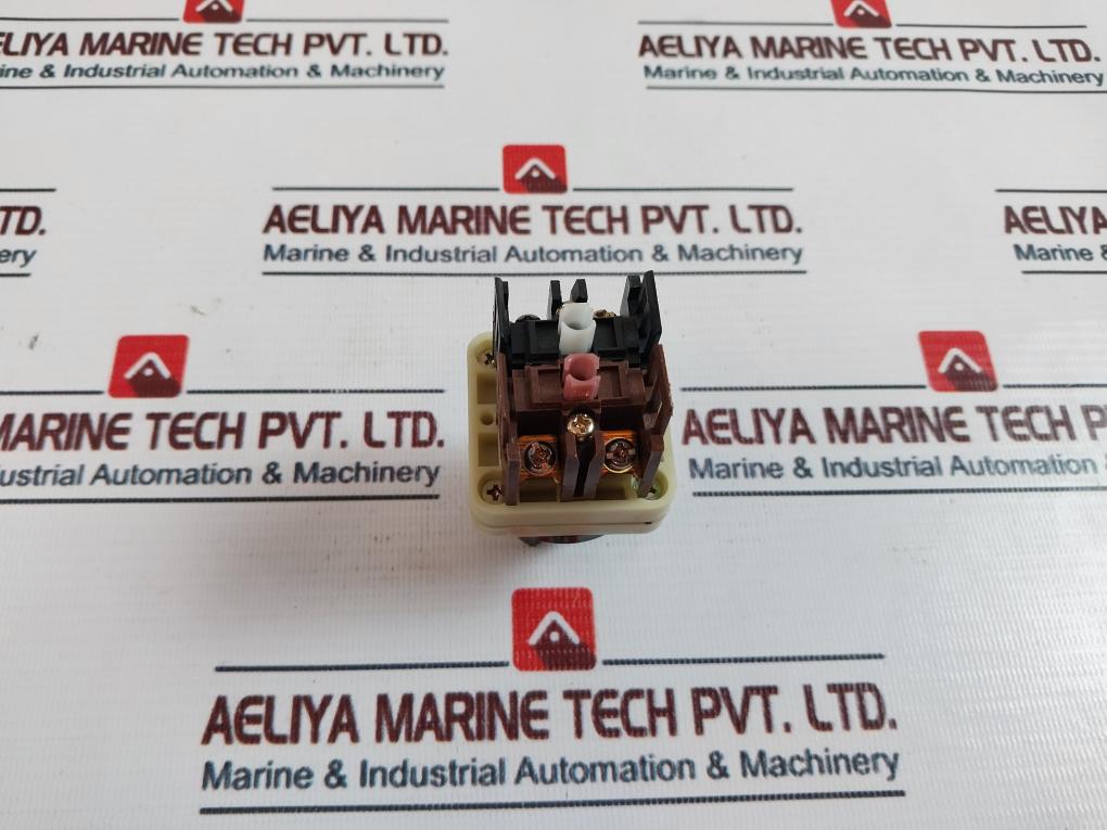 Fuji Electric Ah30-p2-0143 Command Switch 600v - Image 4