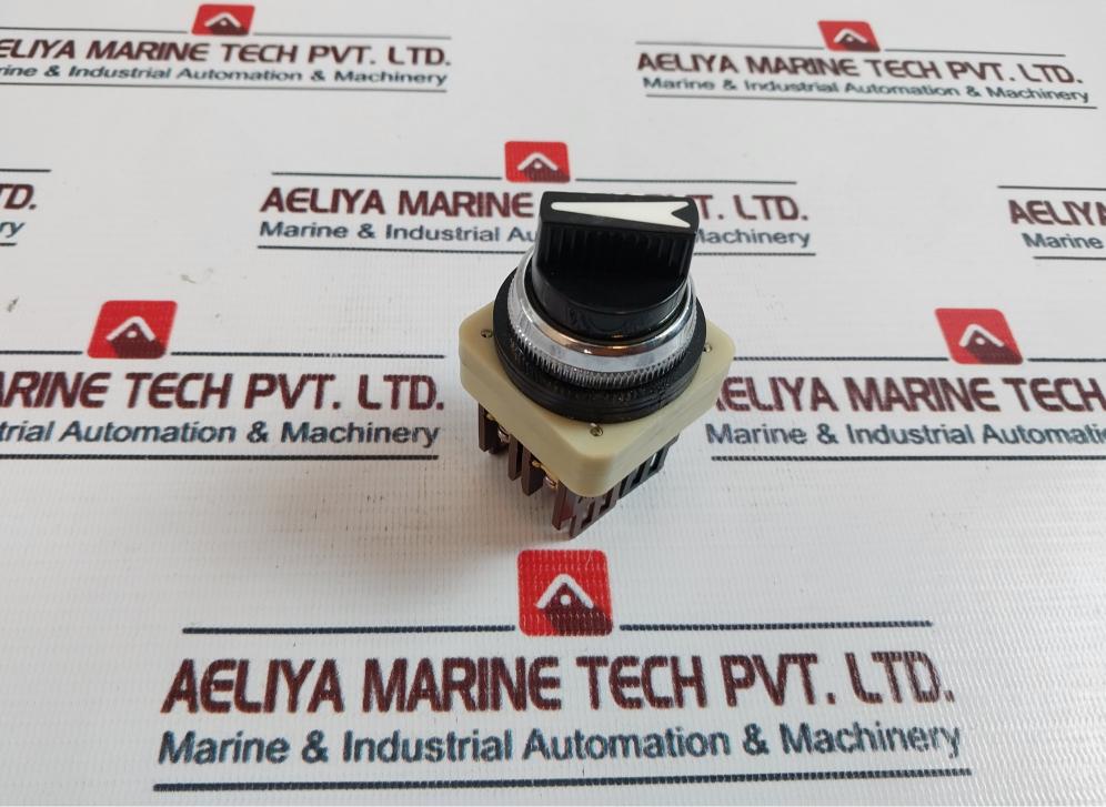 Fuji Electric Ah30-p2-0143 Command Switch 600v - Image 3