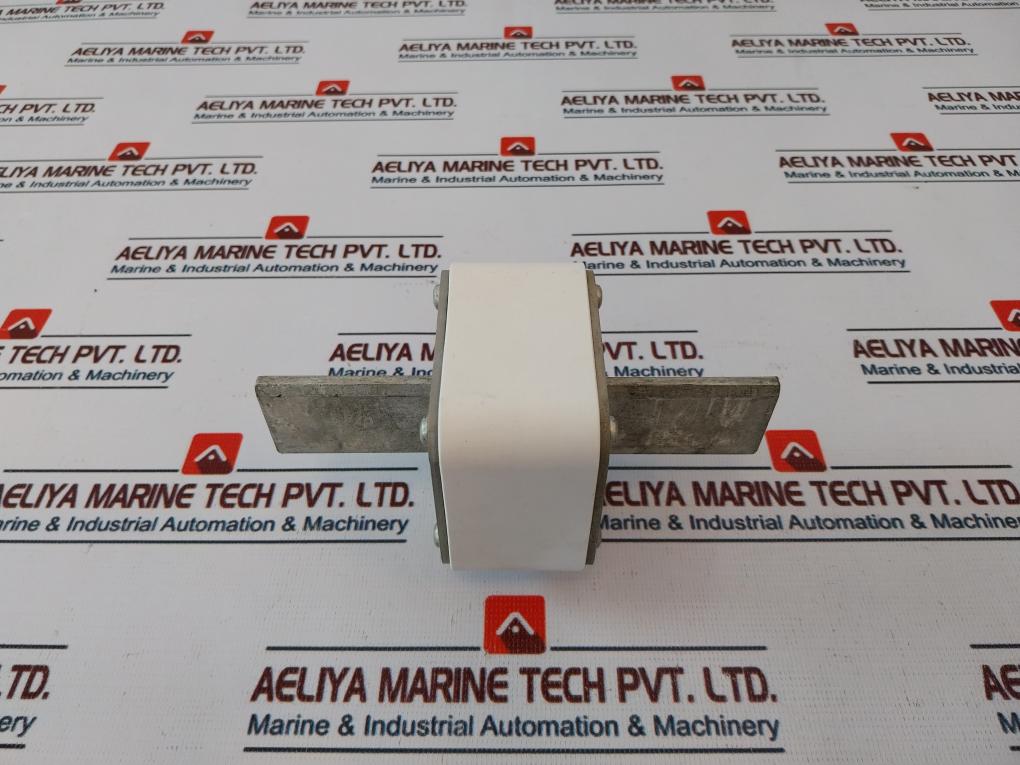 Cooper Bussmann 170m8547 Fuse 690v - Image 4