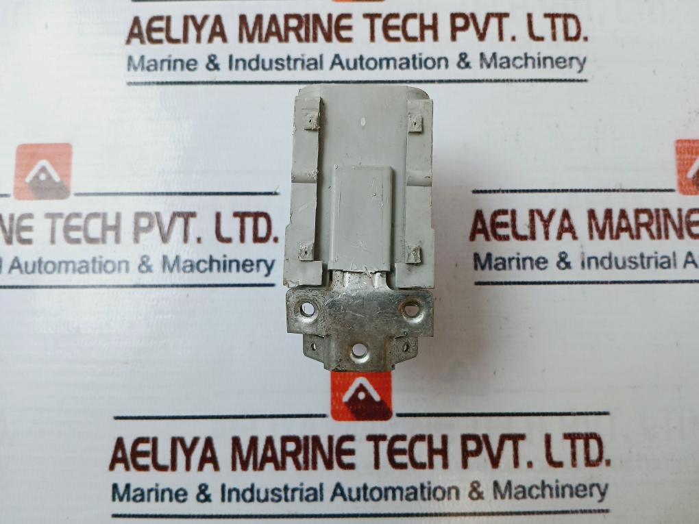 F 11.126/784-a23 120/250v~ Washing Machine Mains Emi Capacitor 16a - Image 4