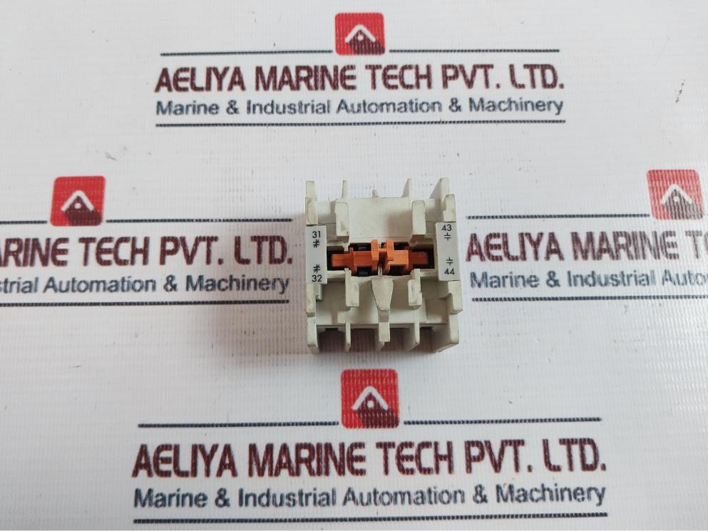 Hyundai Hab22 Aux. Contact Block 660v - Image 4