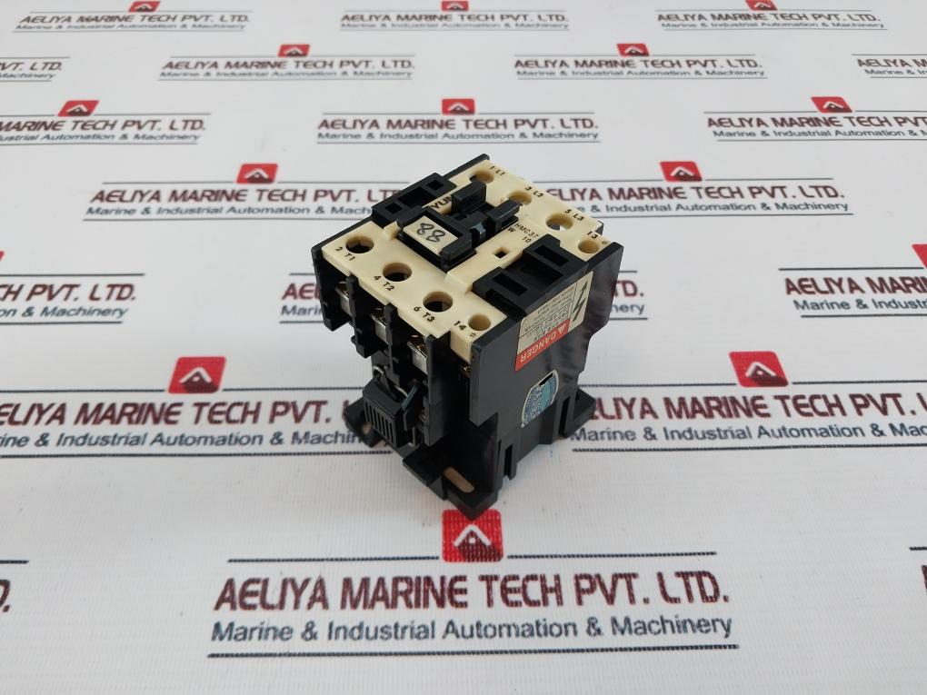 Hyundai Hmc 37 Magnetic Contactor 750v - Image 3