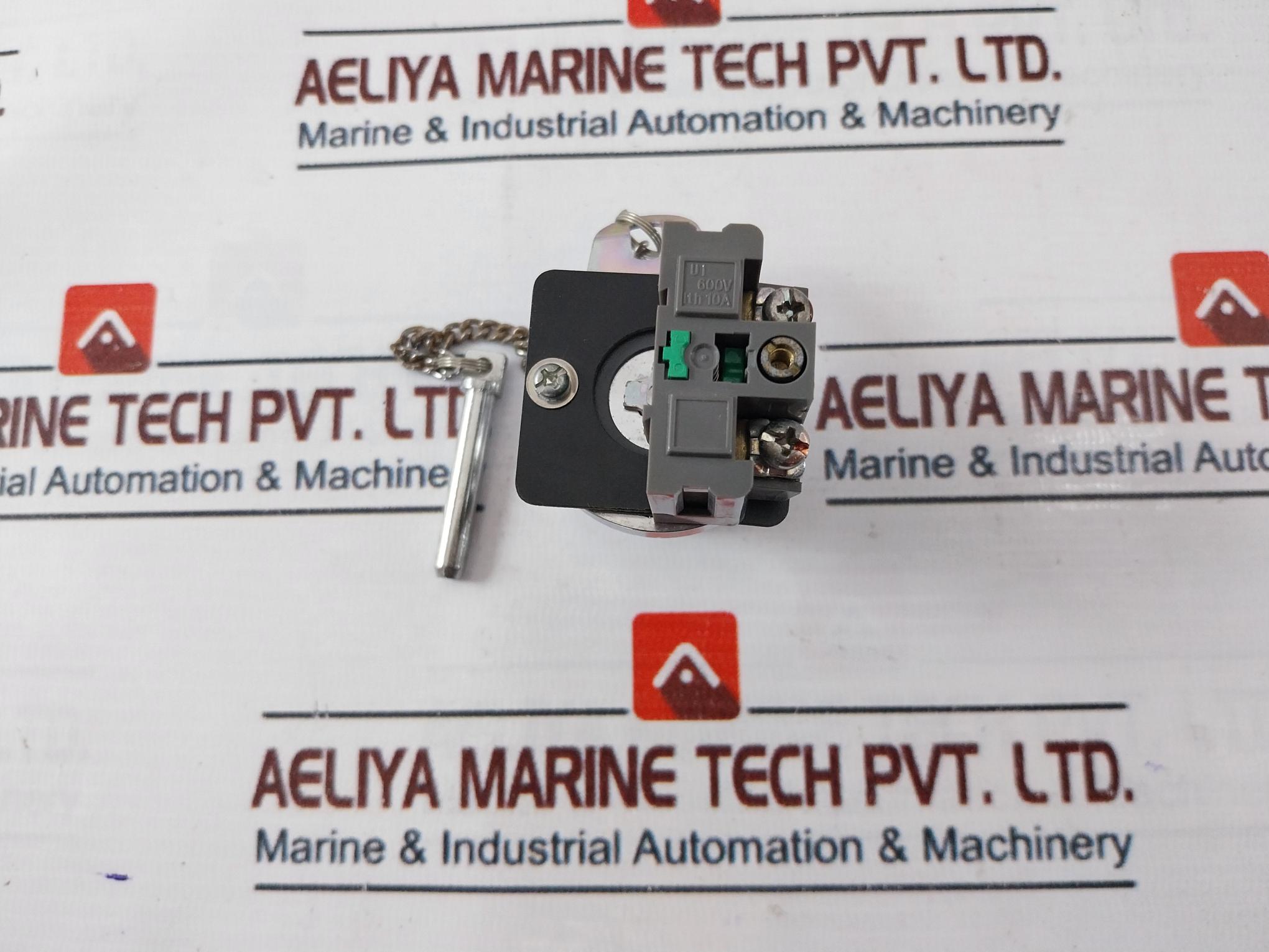 Idec Bs010e Push Button Switch - Image 4