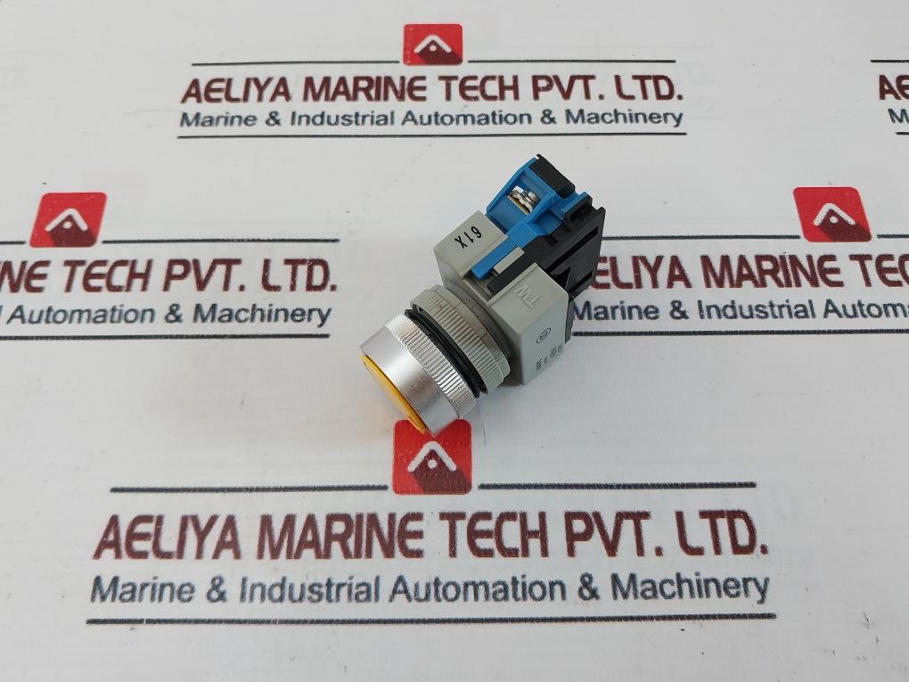 Idec Hw-g10 Pushbtton Switch 600v - Image 3