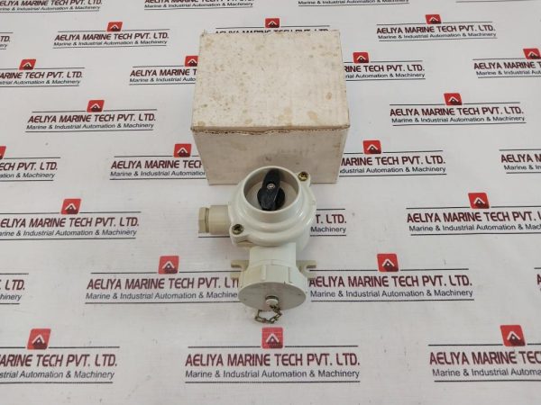 Ip56 10a 250v Switch Socket