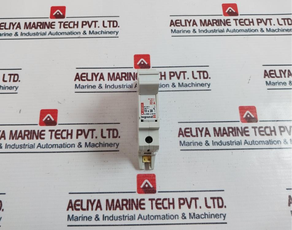 Legrand 628901 Fuse Holder 32a