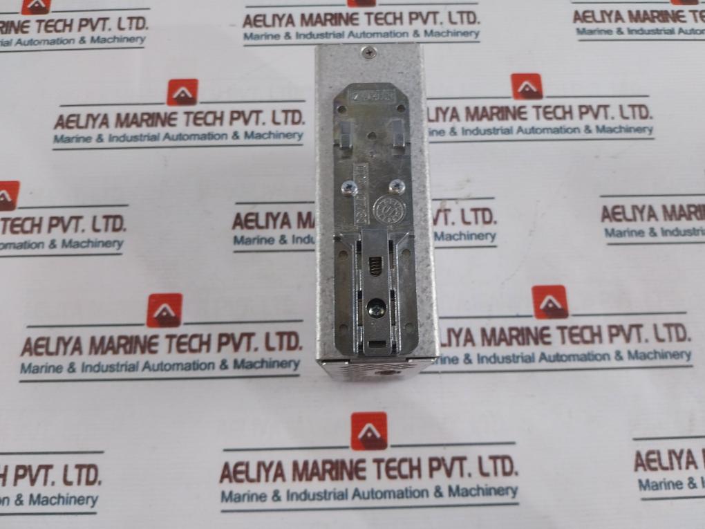 Phoenix Contact 2700642 Guard Router - Image 4