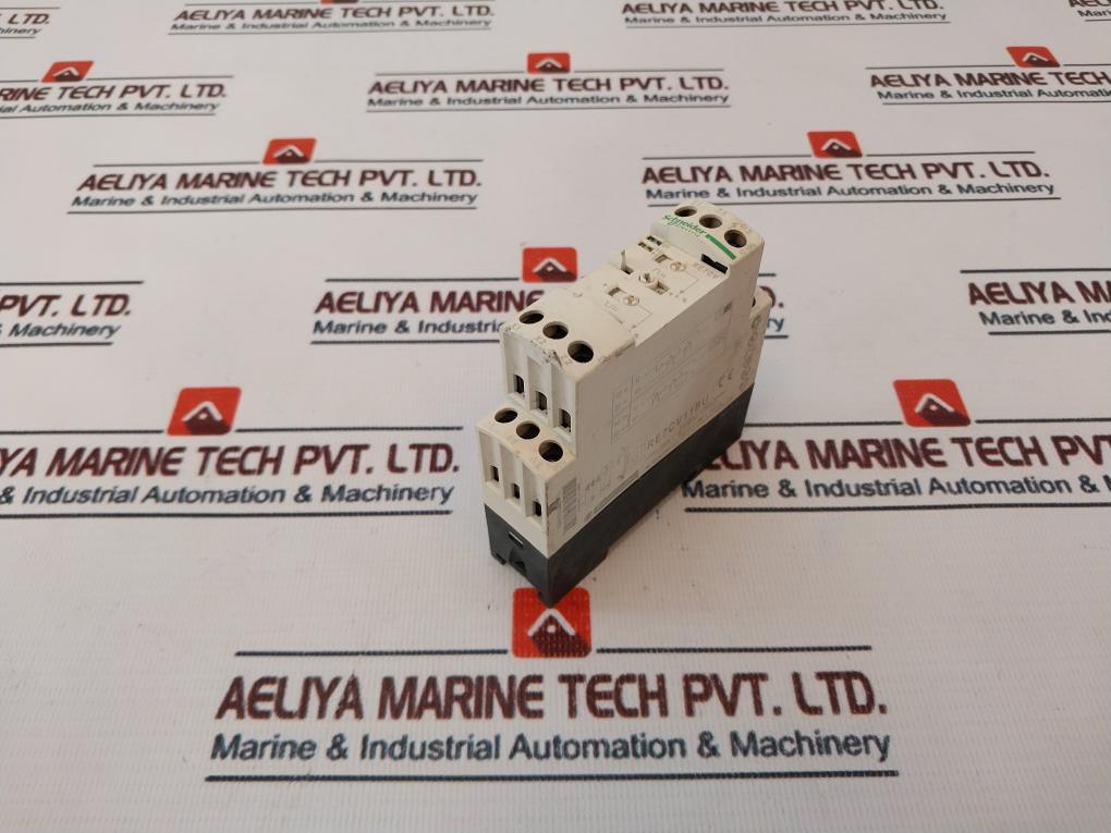 Schneider Electric Telemecanique Re7cv11bu Timer Relay - Image 3