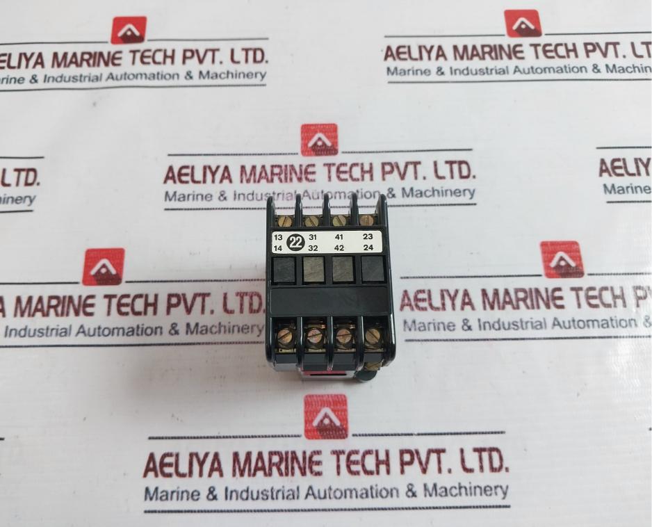 Siemens 3ta6802-0a Contactor 24v