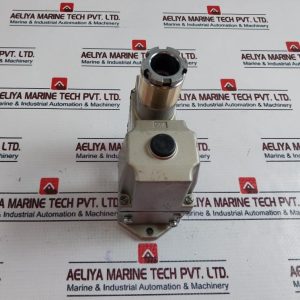 Smc Vs3135-033t-x71 Pneumatic Solenoid Direct Operator Valve