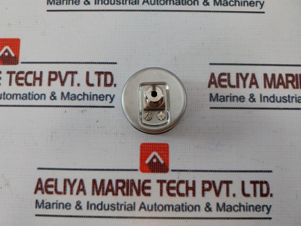 Wika 111.12.040 Pressure Gauge - Image 4