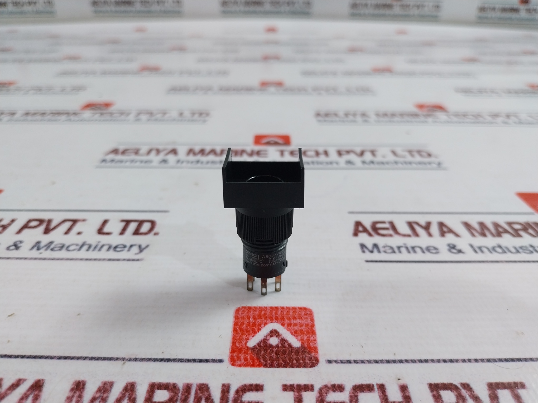 Omron A3cj-7021 Illuminated Push Button Switch Latching Panel Mount - Image 3