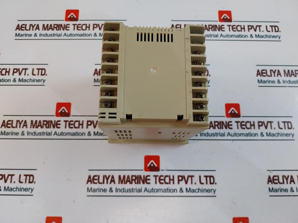 Autonics Tz4l-a4r Temperature Controller 250v - Image 4