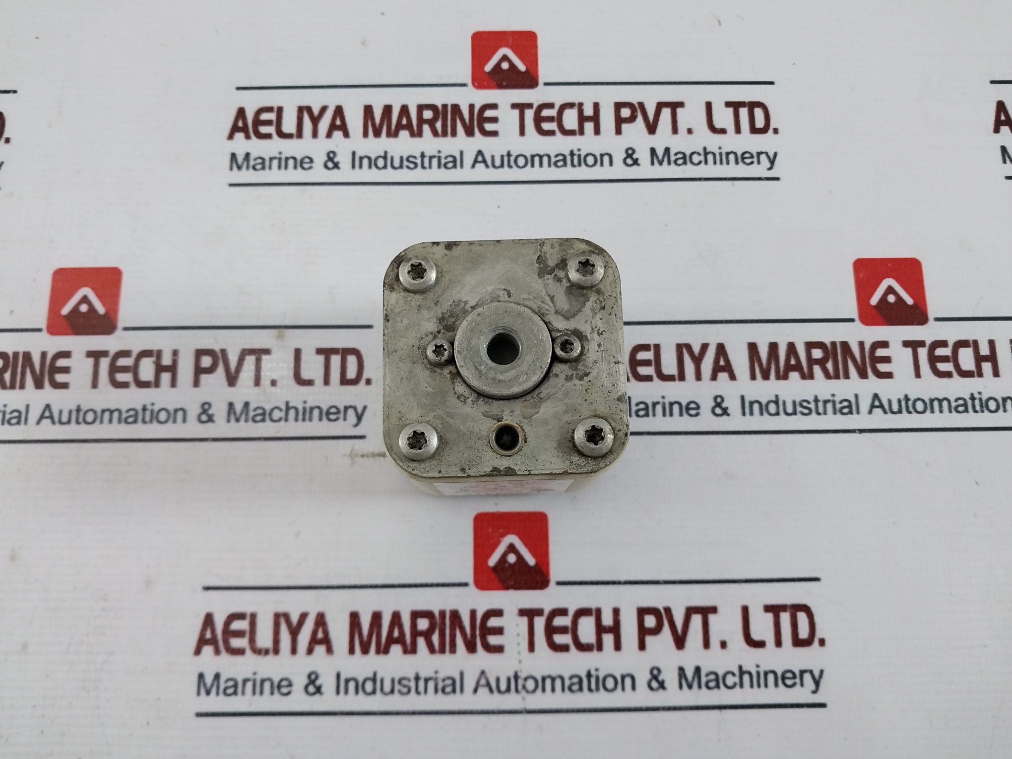 Bussmann 170m4417 Fuse 700a - Image 4