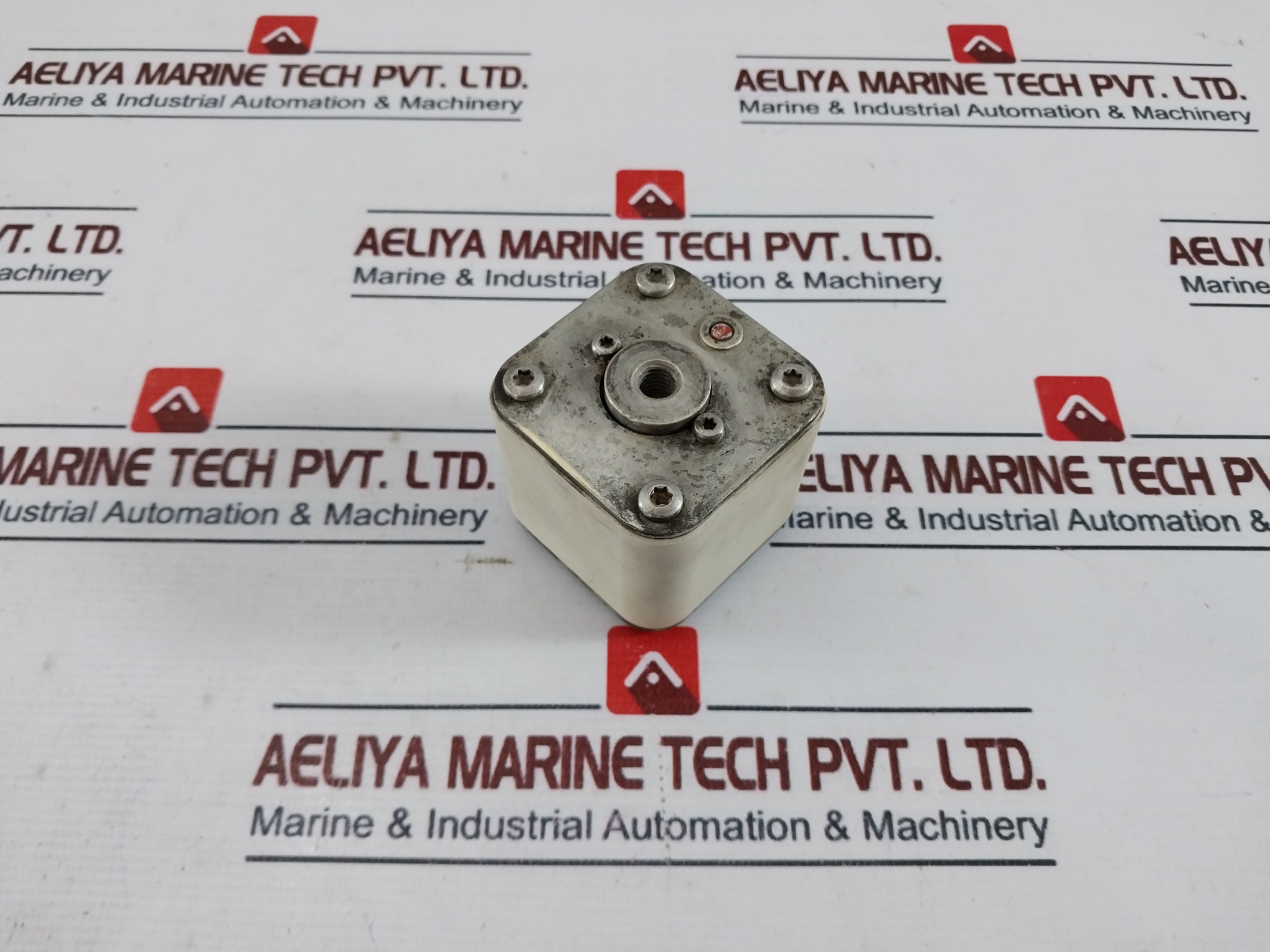 Bussmann 170m4417 Fuse 700a - Image 3