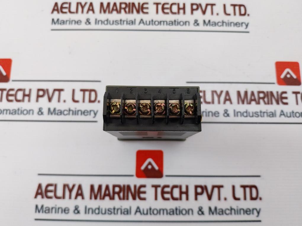 Crouzet 87 610 050 Totalizing Counter 240v - Image 4