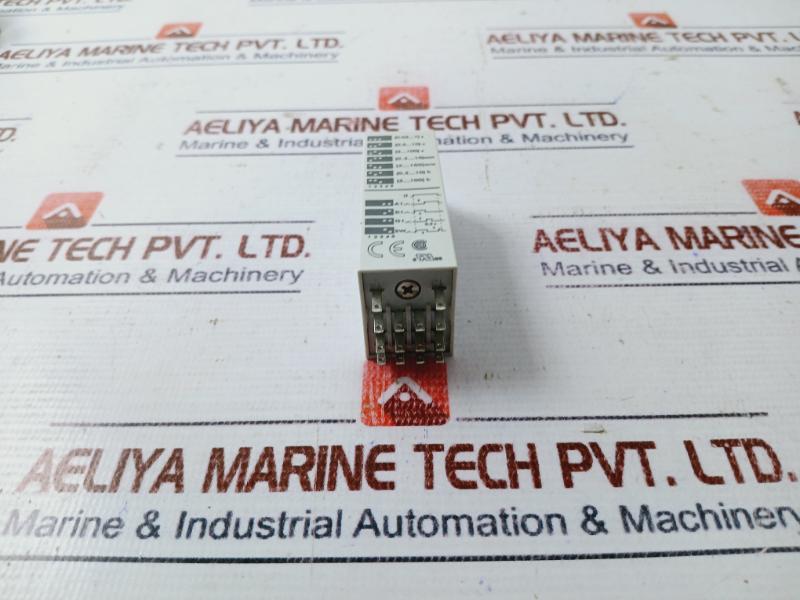 Finder 85.04.8.240 Plug-in Multifunction Timer 240v - Image 4