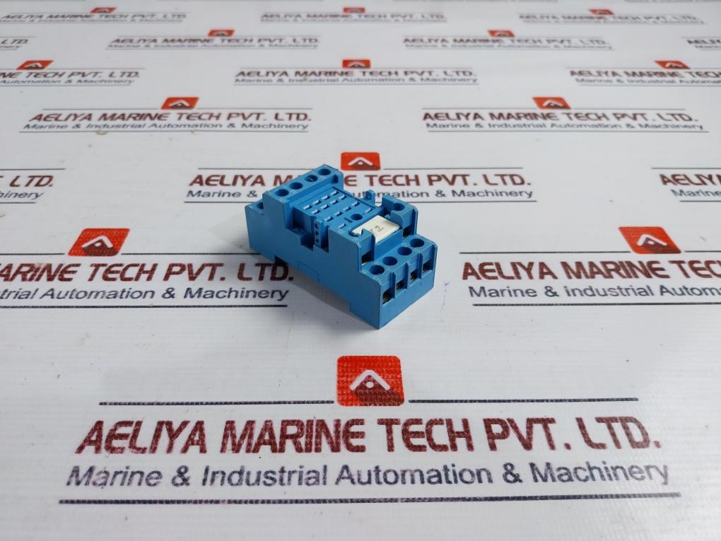 Finder 94.44.1 Socket For Relay 300v - Image 3