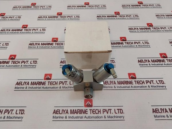 Ham-let Ucv Hmb21-4lklclc-gf4 Dual Head Valve