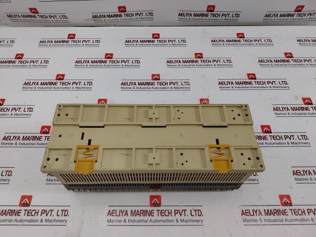 Omron C40k-cdr-d Programmable Controller 24v - Image 4