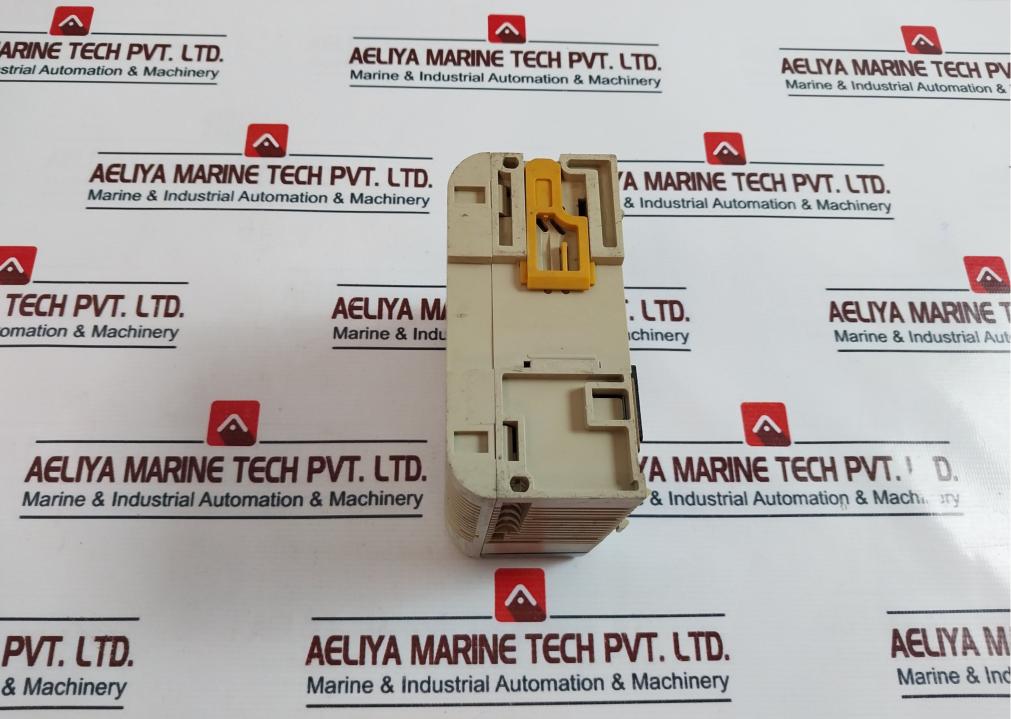 Omron Cqm1-pa203 Plc Power Supply 240 Vac - Image 4