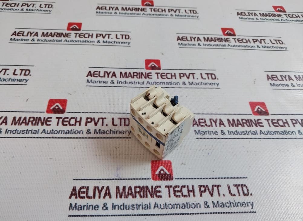 Schneider Electric Ladn31 Contact Block 690v - Image 3