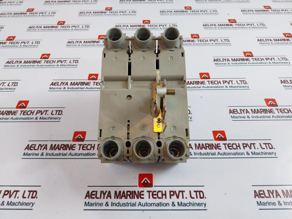 Schneider Electric Merlin Gerin Ns100l Adapted Circuit Breaker 750v - Image 4